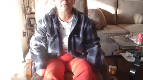 Snapshot of comebackpussy chatting on 23, 12, 2024 comeback pussy online show from 23, 12, 2024