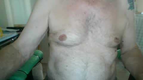 Snapshot of comeonmymouth chatting on 10, 9, 2025 comeonmymouth online show from 10, 9, 2025