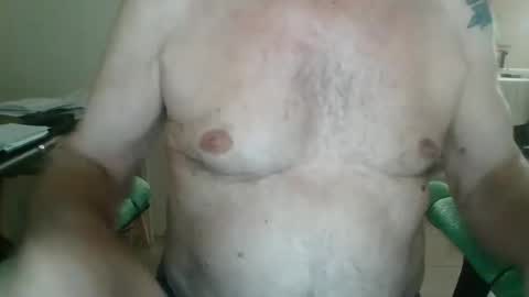 Snapshot of comeonmymouth chatting on 10, 10, 2025 comeonmymouth online show from 10, 10, 2025