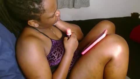 Snapshot of comicalcara chatting on 30, 11, 2025 Cara online show from 30, 11, 2025