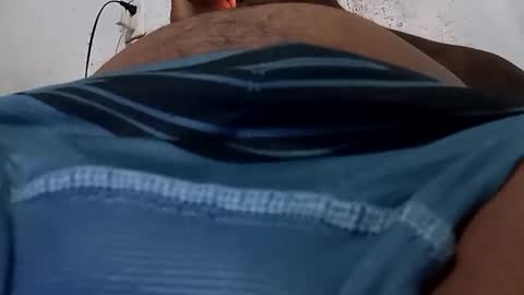 Snapshot of comomisuertemas chatting on 5, 10, 2025 comomisuertemas online show from 5, 10, 2025