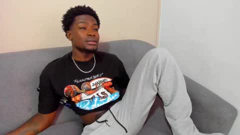 Snapshot of compton_01 chatting on 9, 10, 2025 COMPTON online show from 9, 10, 2025