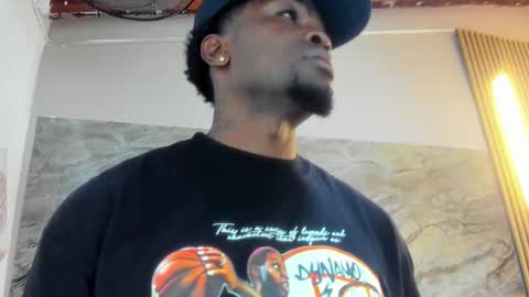 Snapshot of compton_01 chatting on 20, 10, 2025 COMPTON online show from 20, 10, 2025