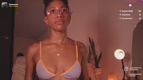 Snapshot of connie_west0 chatting on 20, 1, 2025 independent model online show from 20, 1, 2025