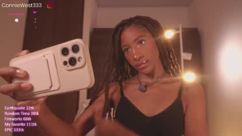 Snapshot of connie_west0 chatting on 7, 4, 2026 independent model online show from 7, 4, 2026