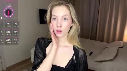 Hello im Sofia Welcme to my room .More hugs and kiss for you online show from 1, 2, 2026