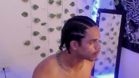 Aaron  online show from 8, 11, 2025