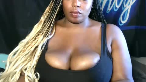 Snapshot of cookie1019 chatting on 10, 12, 2024 Cookie1019 online show from 10, 12, 2024