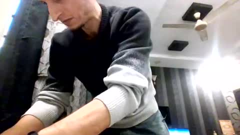 Snapshot of cool2buddies chatting on 5, 11, 2025 Cool2Buddies online show from 5, 11, 2025