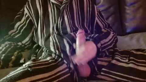 Snapshot of coolbreeze420842217 chatting on 5, 12, 2025 coolbreeze420 online show from 5, 12, 2025