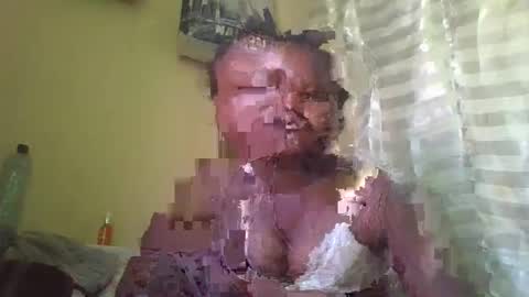 Snapshot of coolgirl001 chatting on 7, 3, 2025 coolgirl001 online show from 7, 3, 2025