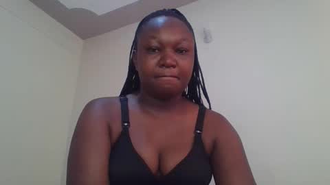 Snapshot of coolgirl001 chatting on 15, 10, 2025 coolgirl001 online show from 15, 10, 2025