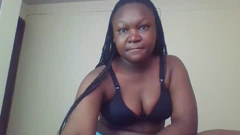 Snapshot of coolgirl001 chatting on 19, 10, 2025 coolgirl001 online show from 19, 10, 2025