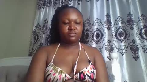 Snapshot of coolgirl001 chatting on 27, 10, 2025 coolgirl001 online show from 27, 10, 2025