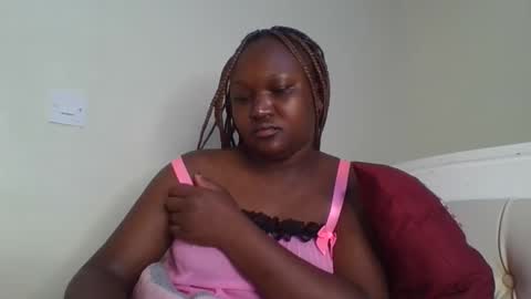 Snapshot of coolgirl001 chatting on 15, 11, 2025 coolgirl001 online show from 15, 11, 2025