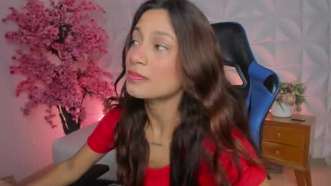 Snapshot of cora22_ chatting on 13, 11, 2025 CORA online show from 13, 11, 2025