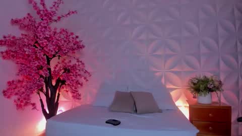  CORA  online show from 2, 12, 2025