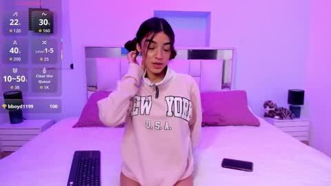 Snapshot of coral_jhoness chatting on 21, 11, 2025 Carol Jhones online show from 21, 11, 2025