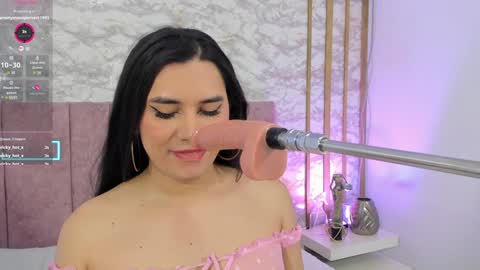 coraline hot18 online show from 5, 2, 2025