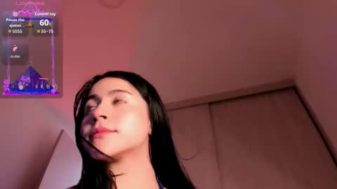 Snapshot of coralinekam1 chatting on 11, 10, 2025 Coralinekam1 online show from 11, 10, 2025