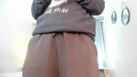 Coral Stefani online show from 9, 11, 2025