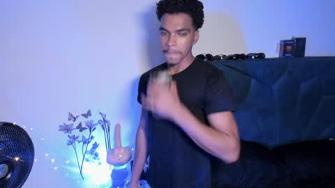 Snapshot of coreyglover chatting on 17, 1, 2025 CoreyGlover online show from 17, 1, 2025