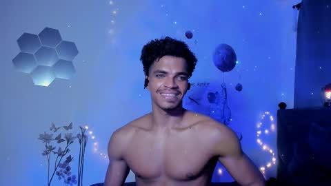 Snapshot of coreyglover chatting on 27, 2, 2025 CoreyGlover online show from 27, 2, 2025