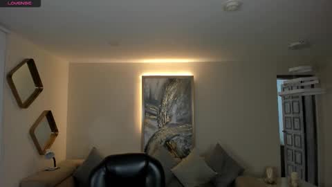 Corinne Russo online show from 2, 11, 2025