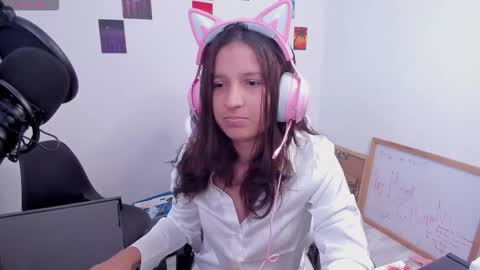 Lunita online show from 1, 2, 2026