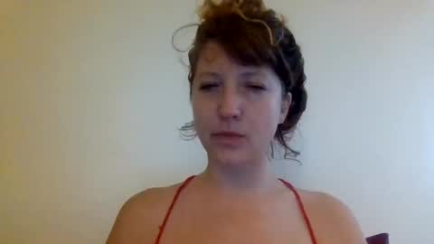 Snapshot of cosmiccoquette chatting on 15, 9, 2025 mamimaritza online show from 15, 9, 2025