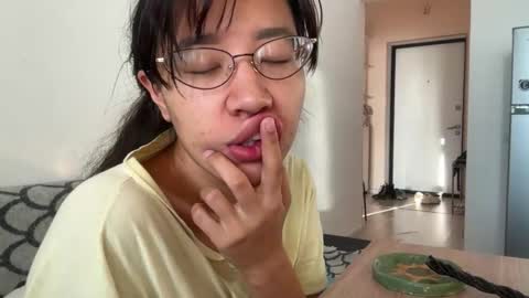 Snapshot of cosmo_pussy chatting on 15, 10, 2025 Lina online show from 15, 10, 2025