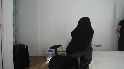 costantine helena24 online show from 1, 12, 2025