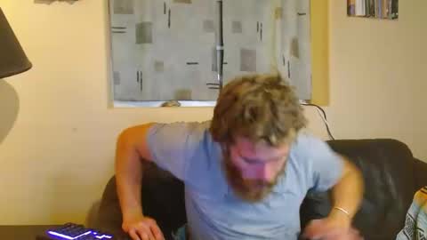 Snapshot of couplaloverz chatting on 19, 10, 2025 Tony online show from 19, 10, 2025