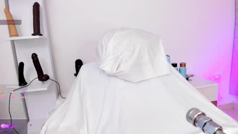 Maria  online show from 2, 11, 2025