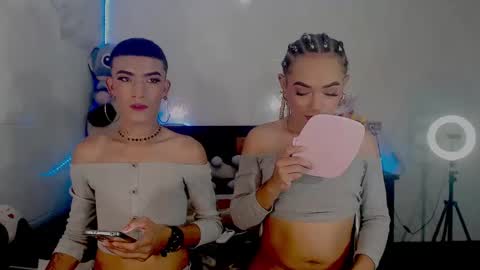 Snapshot of couple_sweet1016 chatting on 10, 9, 2025 ALEXA KIM online show from 10, 9, 2025