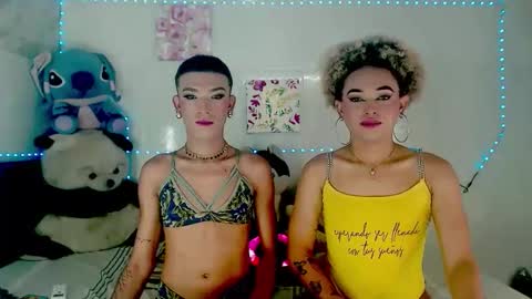 Snapshot of couple_sweet1016 chatting on 4, 10, 2025 ALEXA KIM online show from 4, 10, 2025