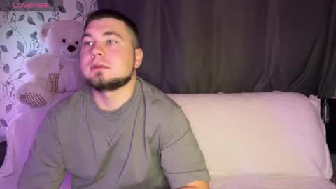 Emily  Ryan online show from 20, 10, 2025