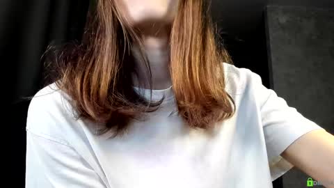 Snapshot of courtney_luv chatting on 29, 10, 2025 Im Courtney Nice to meet youFollow meInstagram courtneyluv778 online show from 29, 10, 2025