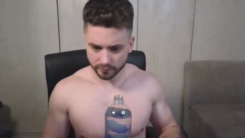 Snapshot of cowboylean chatting on 30, 11, 2025 cbl online show from 30, 11, 2025