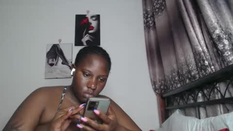 Snapshot of cozy_dion chatting on 3, 11, 2025 Erykah online show from 3, 11, 2025
