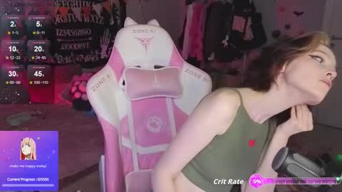 Snapshot of crackling_tati chatting on 18, 11, 2025 Tati online show from 18, 11, 2025