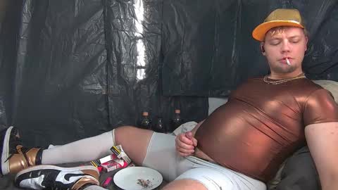 Snapshot of cravingboy chatting on 31, 10, 2025 robin online show from 31, 10, 2025