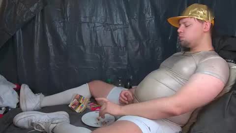 Snapshot of cravingboy chatting on 16, 11, 2025 robin online show from 16, 11, 2025