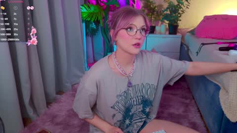 Snapshot of crazy__wine chatting on 5, 12, 2024 Sonya online show from 5, 12, 2024
