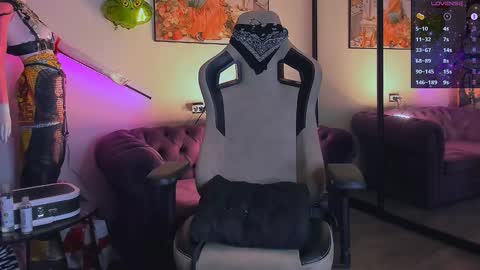    online show from 12, 1, 2025