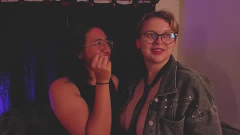 Snapshot of crazy_cakes_ chatting on 12, 9, 2025 Lexie  Rose  online show from 12, 9, 2025