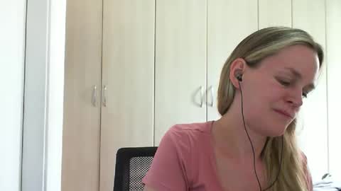 Anny online show from 30, 12, 2024