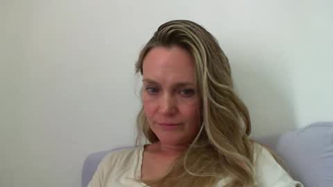 Anny online show from 17, 1, 2025