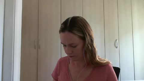 Anny online show from 24, 1, 2025