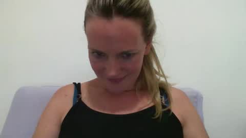 Anny online show from 28, 1, 2025